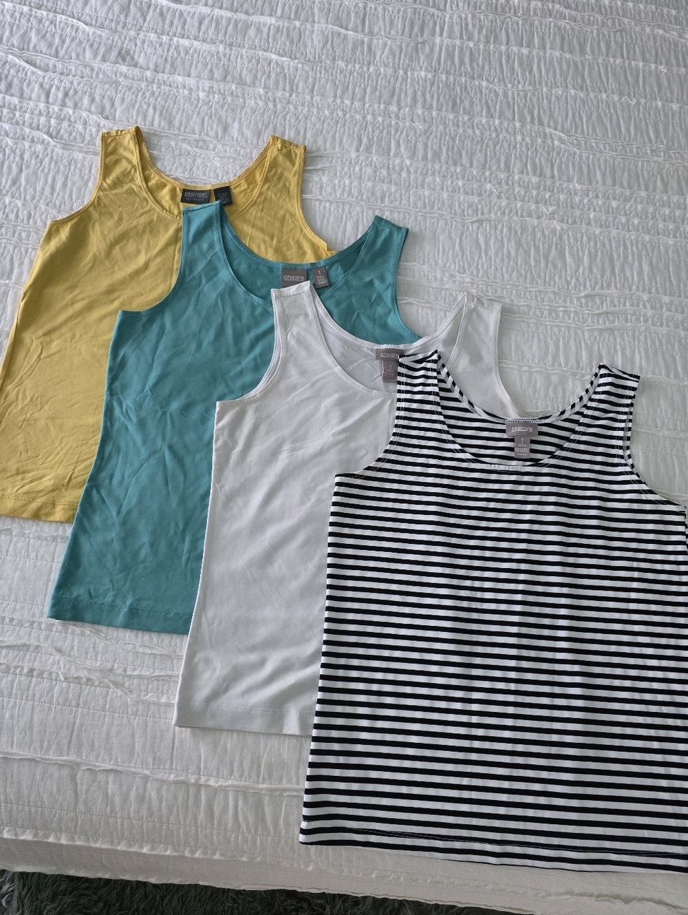 Chicos Tank Tops Lot Of (4) Size 1 Small Multicolor